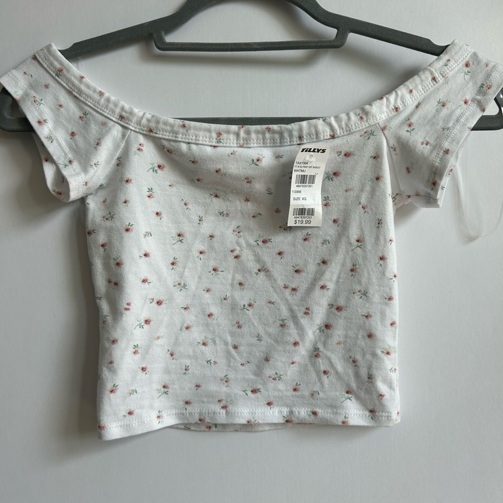 Tilly's White Floral Crop Top